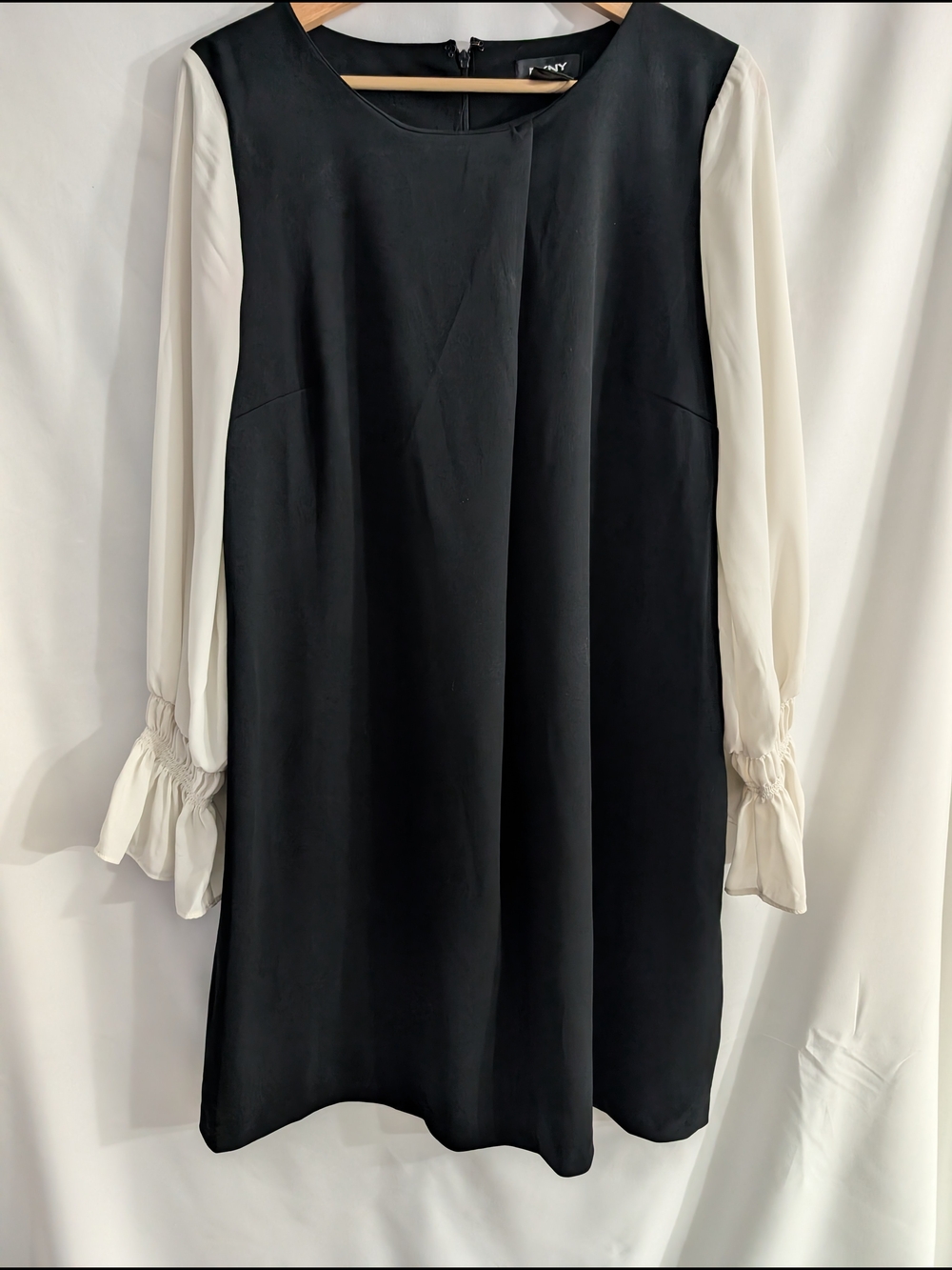 Black and White Long Sleeve Shift Dress